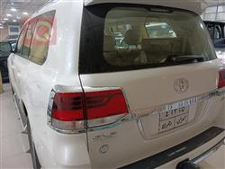 تۆیۆتا لاند کروزەر